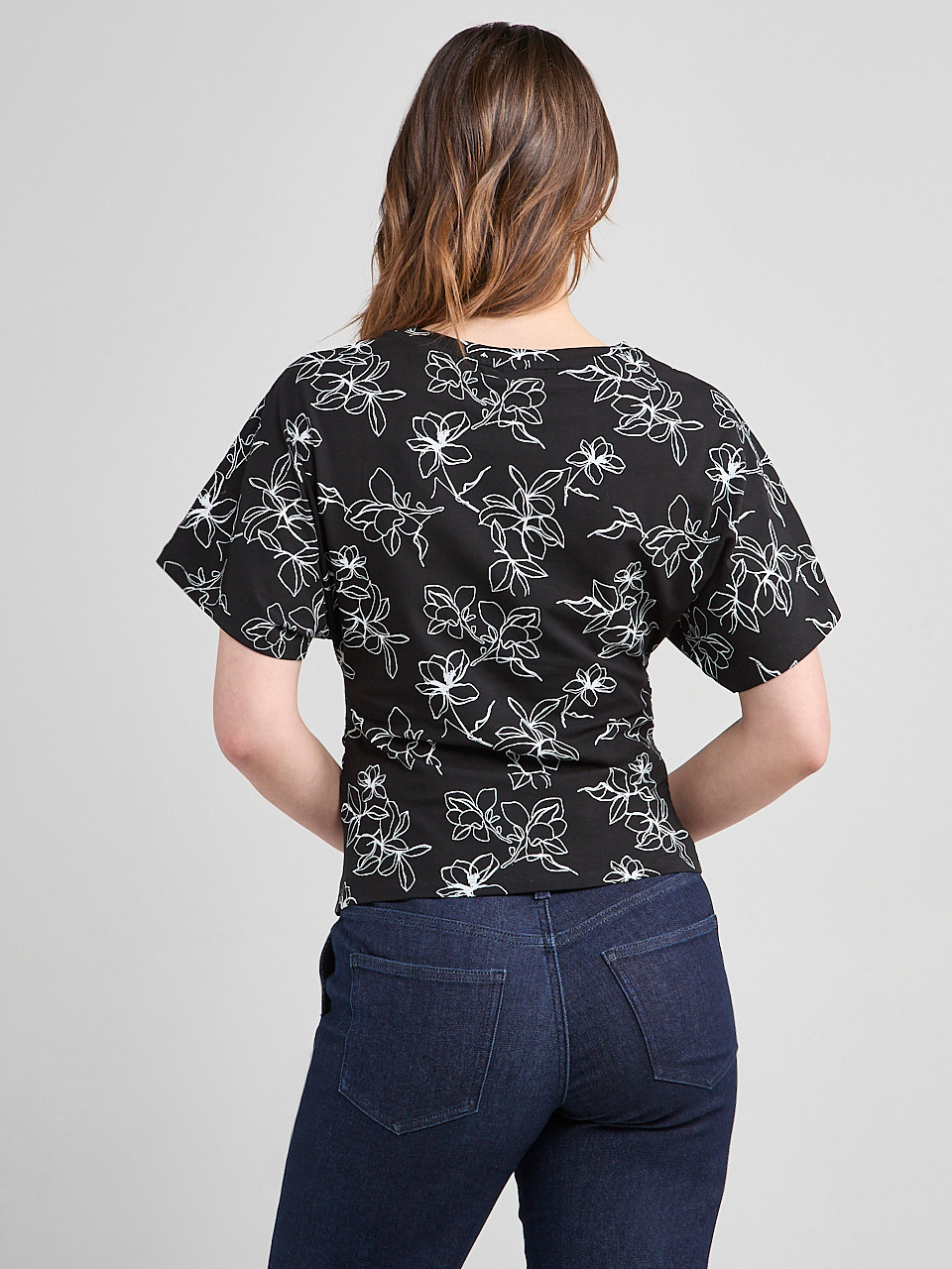 T-Shirt With Side Shirring Line Floral