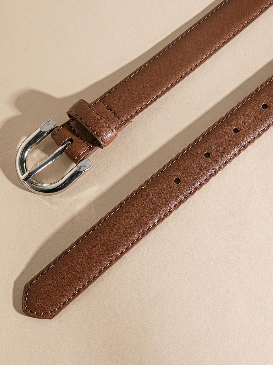 Belt with Rounded Buckle