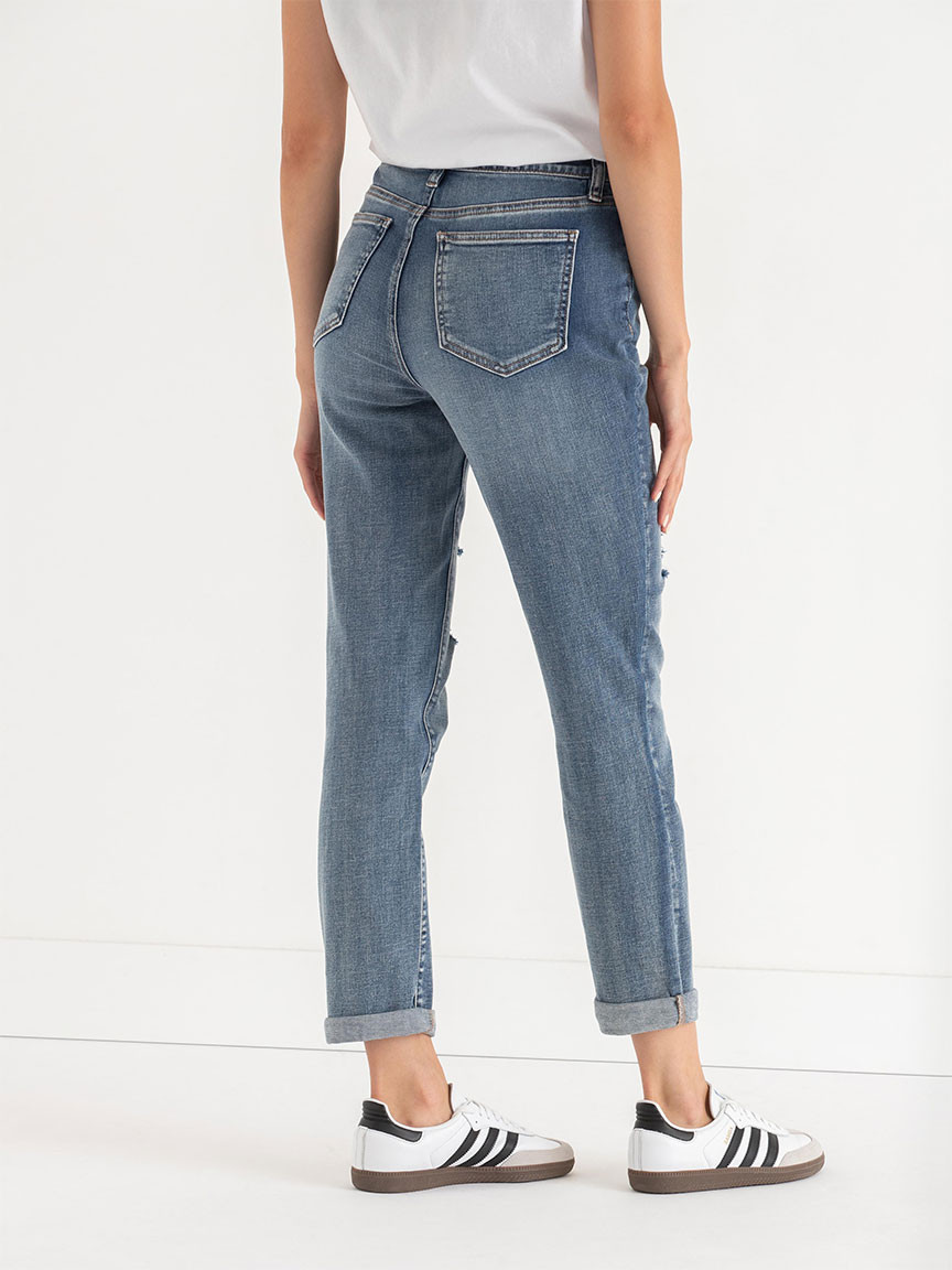 Gigi Girlfriend Jeans in Sky Blue