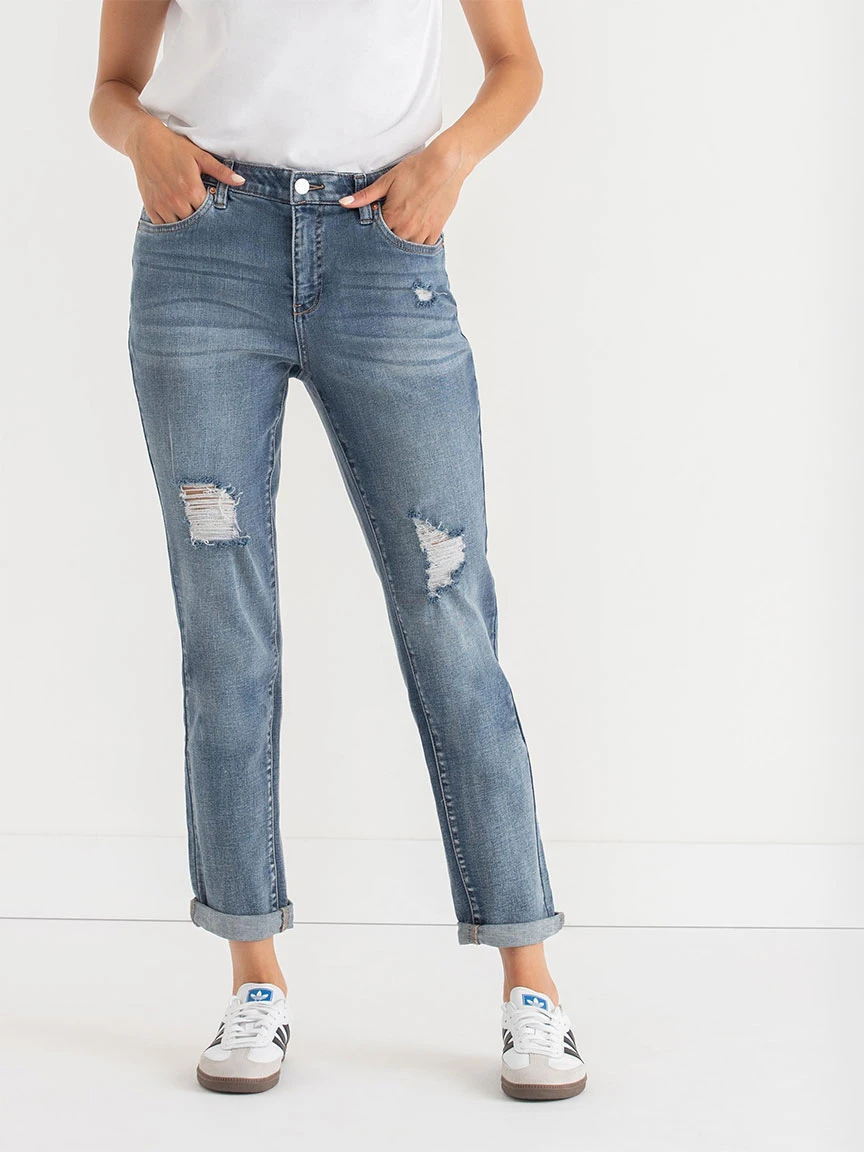 Gigi Girlfriend Jeans in Sky Blue