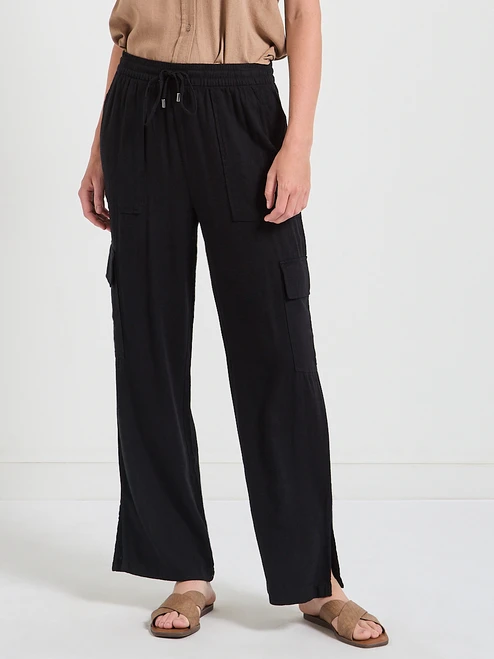 Linen Cargo Pants in Black