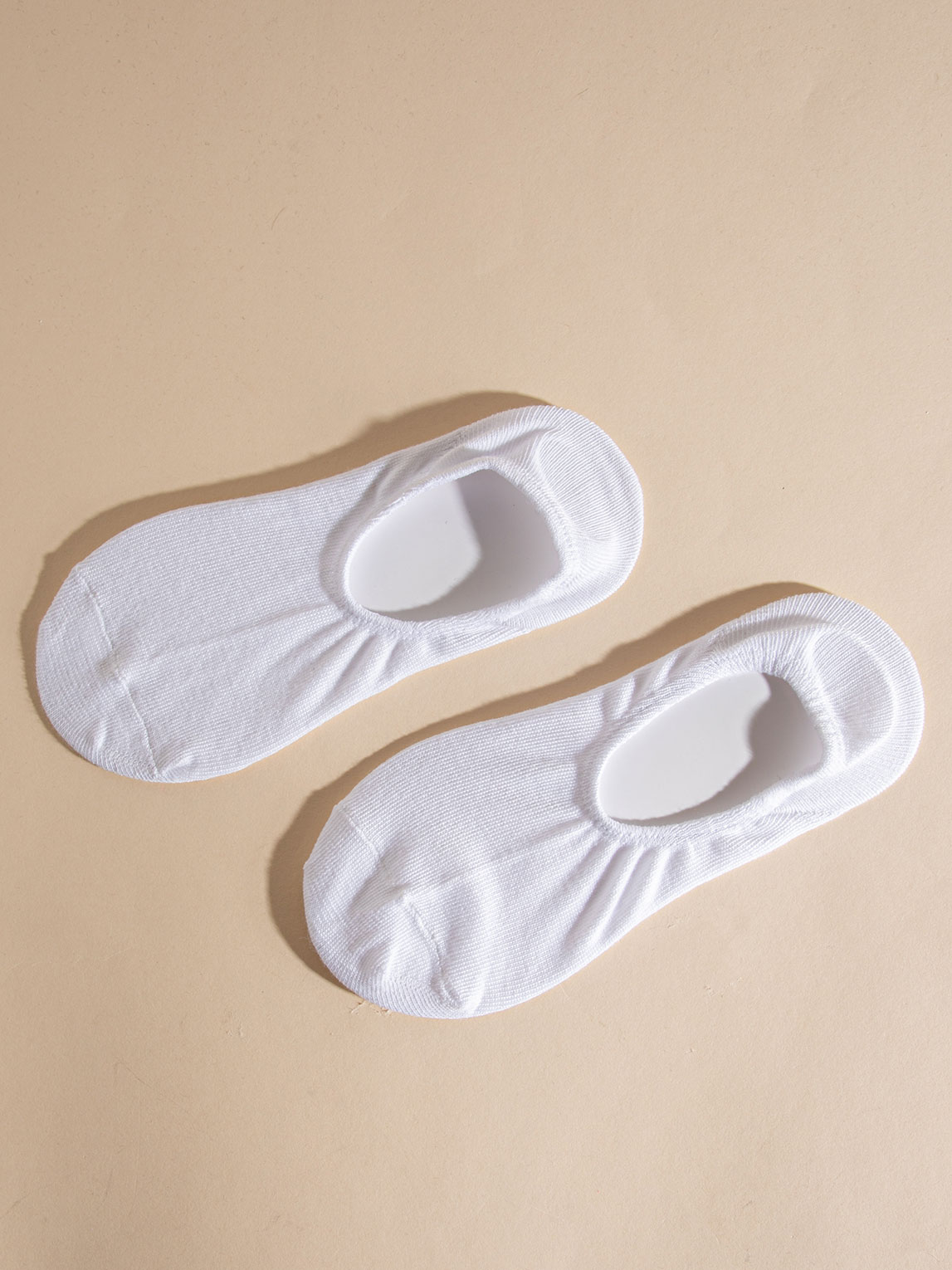 No-Show Socks in White