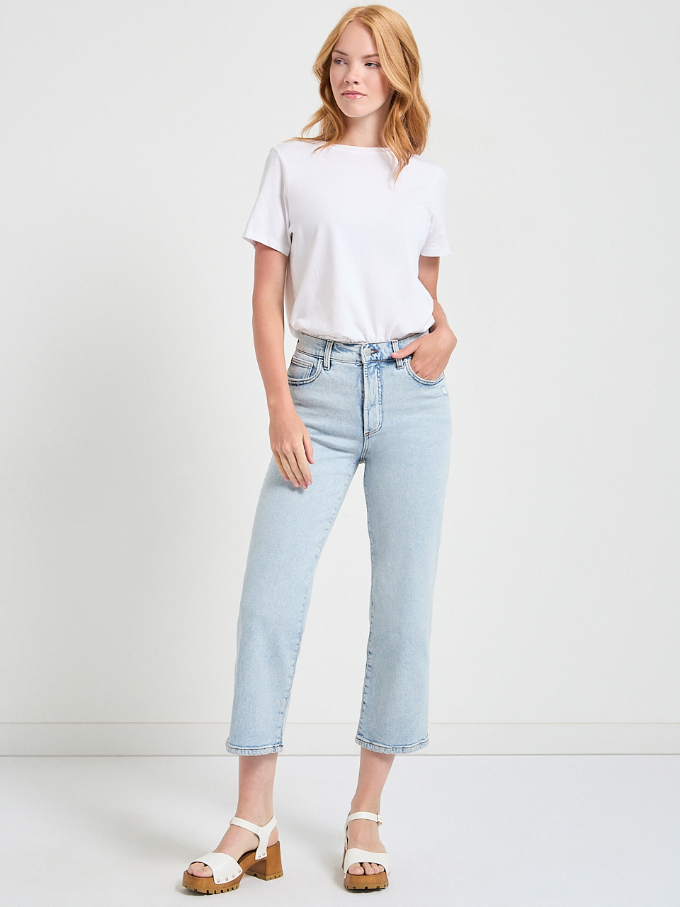 Lucy's 90s Straight Crop Jean