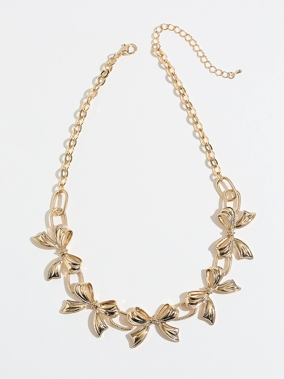 Bow Chain Short Link Necklace