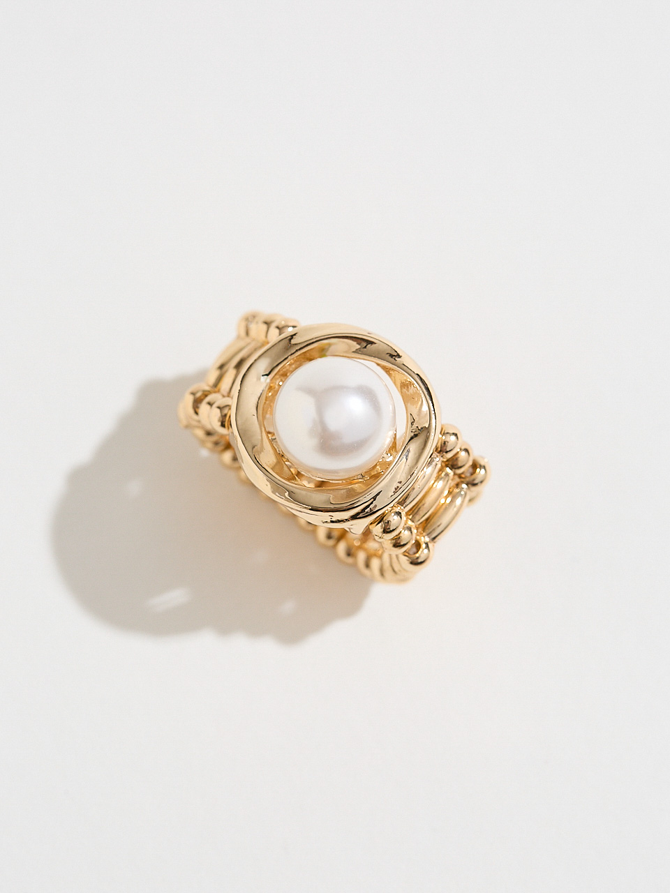 Pearl Solitaire Stretch Ring