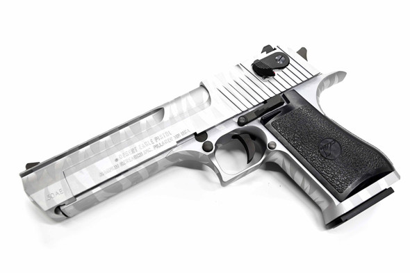 WE/Cybergun Desert Eagle .50AE GBB in Silver With Tiger Stripes