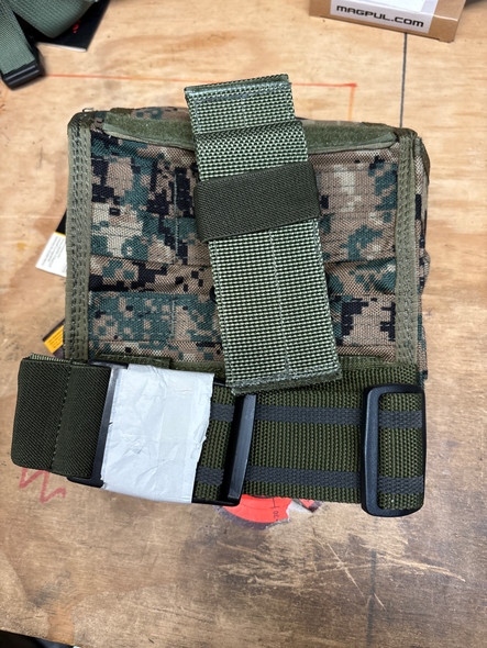 Guarder Magazine Dump Pouch (Digital Woodland)