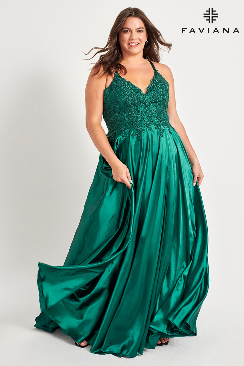 flowy plus size dress Flowy Summer Plus Size Maxi Dress In Stripe