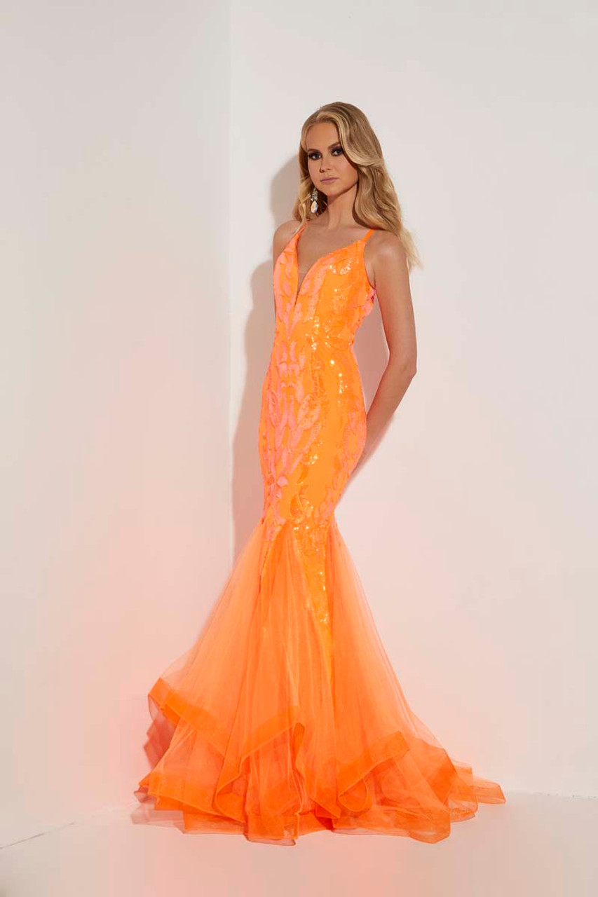 Primavera Couture Long 3965 Wedding Dresses & Bridal Boutique Toronto |  Amanda Linas