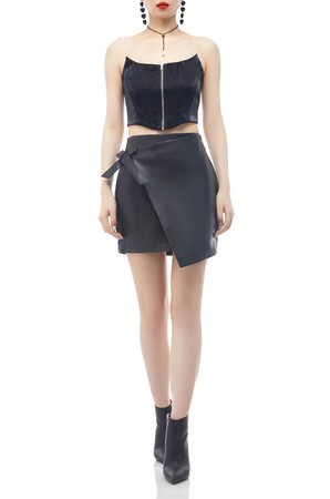 STRAPLESS ZIP UP FRONT CROPPED TOP BAN2205-0473