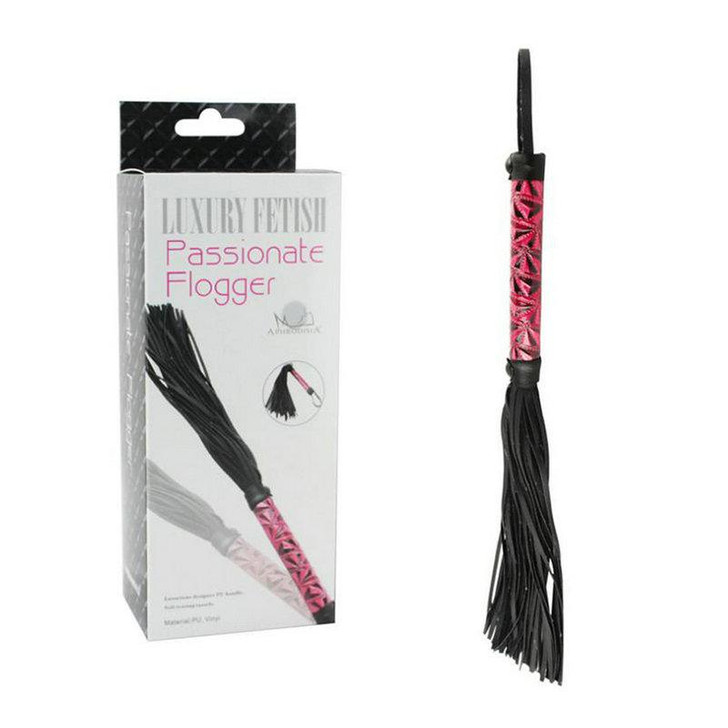 LUXURY PASSIONATE FLOGGER