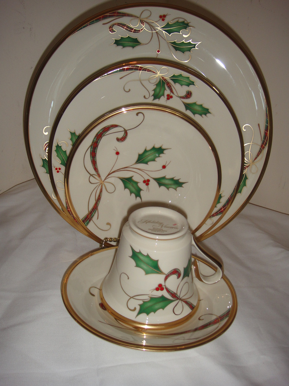 Lenox Holiday Nouveau Gold 5pc Christmas Bone China Set For 1
