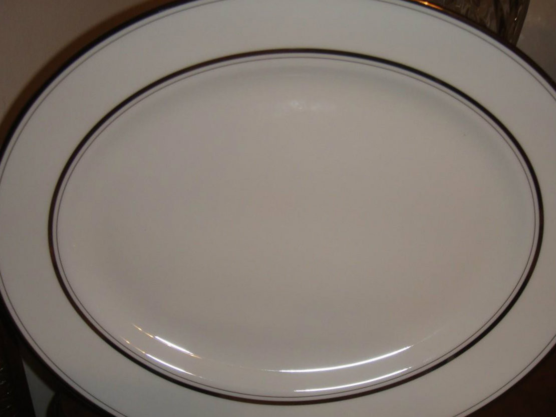 Kate Spade new york "Library Lane Platinum" China 24 Place Setting with