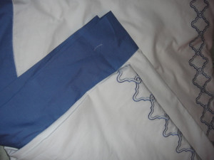 Sferra Quarto Queen Duvet Cover Set White Cornflower Blue