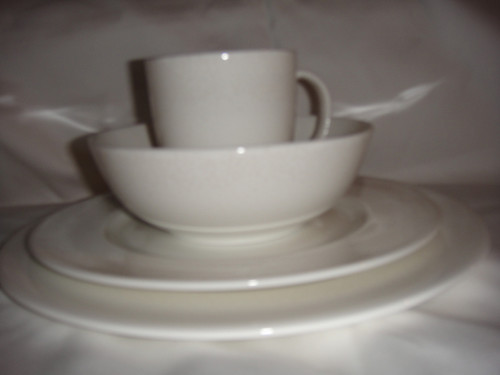 Lenox Effervescent  Simply Fine Collection Dinnerware Set FOR 8 