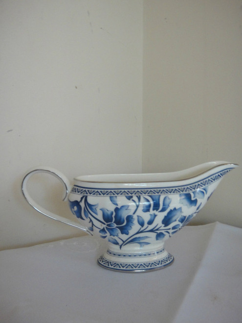 Richard Ginori Blue " Jasmine" Sauceboat Bone China New