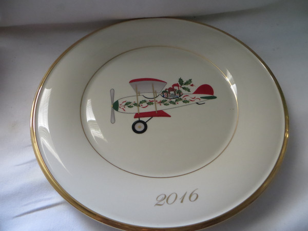 Lenox  Annual 2016 Holiday Airplane  Accent Plate New