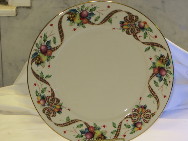  Lenox Holiday Tartan 12.0 inch Buffet Service Plate New 