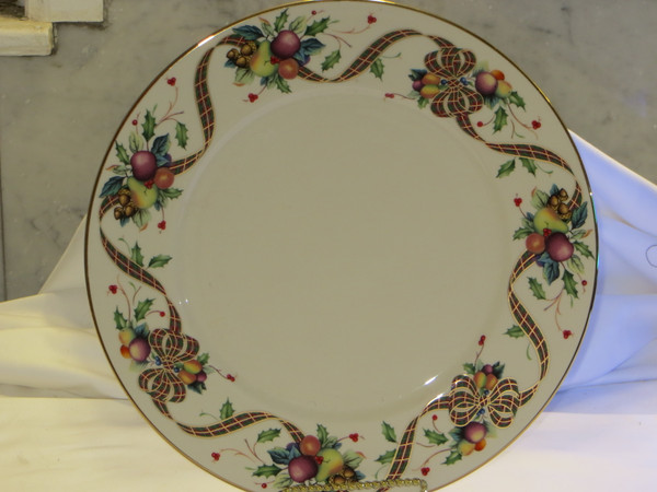  Lenox Holiday Tartan 12.0 inch Buffet Service Plate New 