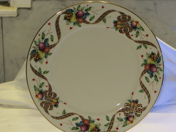  Lenox Holiday Tartan 12.0 inch Buffet Service Plate New 