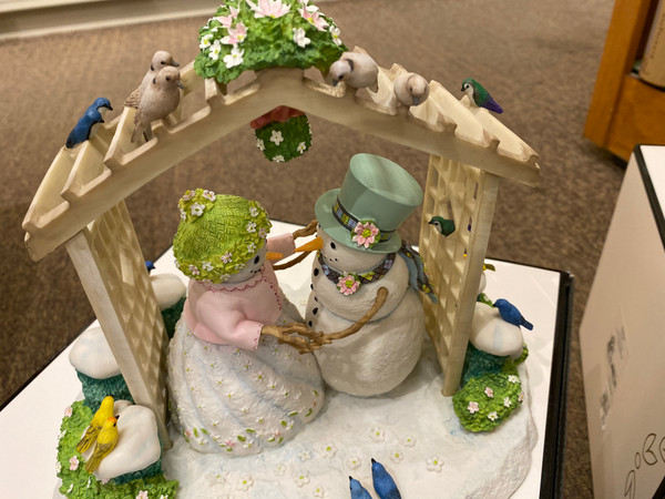 Lenox Winter White Wedding Snowman Sculpture By Lynn By Waters New in Box