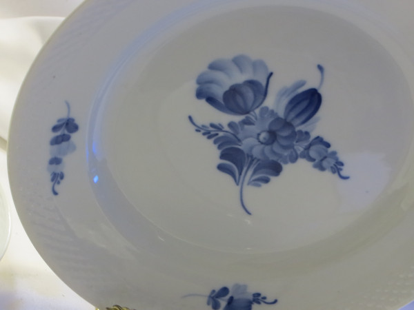 Royal Copenhagen  5P Dinner Set Porcelain Blue Flower Braided 