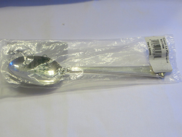 Tuttle Trianon La Preference Sterling Silver Place Spoon 