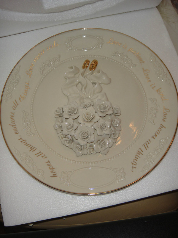 Lenox United In Love Personalized Wedding Display  Plate  New in Gift Box