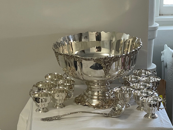 Grande Baroque by Wallace Silver Plate Large Punch Bowl Set 14 PC