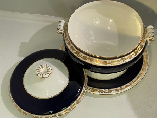 Soup Tureen & Lid w/Underplate Whitehall (Item 4200 Mazarine Blue Band) WEDGWOOD