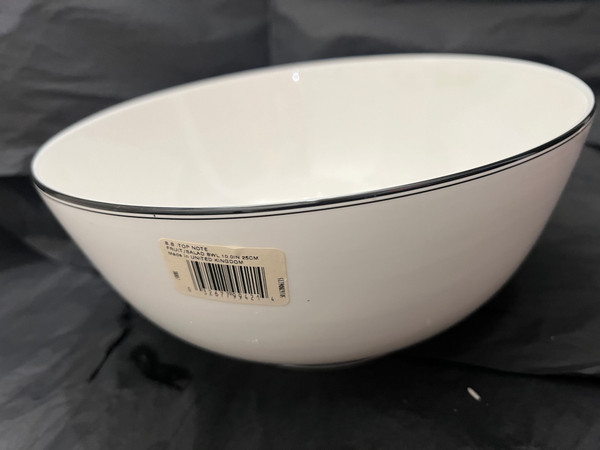 Wedgwood Barbara Barry Top Note 10.0 In Fruit Salad Bowl Made In UK 