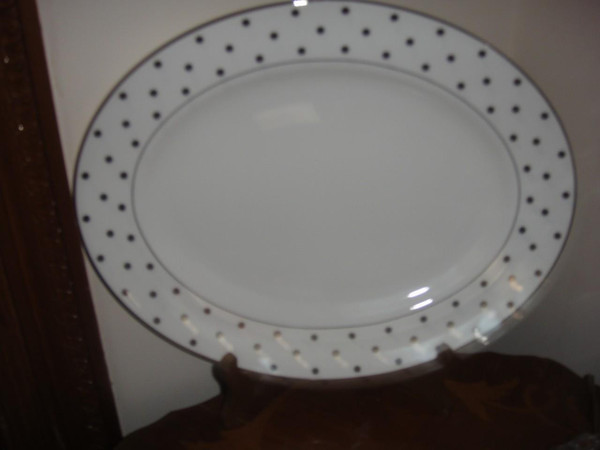 Lenox Kate Spade Larabee Road Platinum Dot 62P China Set  for 12 New