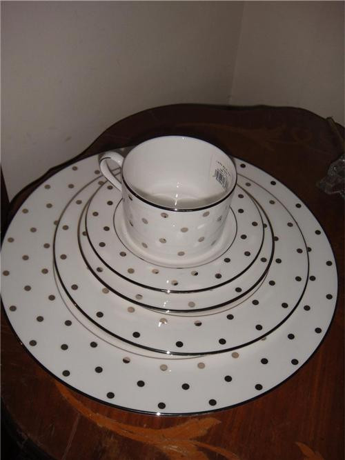 Lenox Kate Spade Larabee Road Platinum Dot 62P China Set  for 12 New