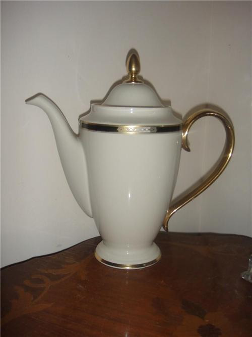 Lenox Hancock Gold Coffeepot New