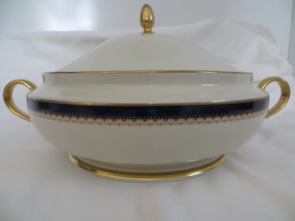 Lenox Jefferson Presidential Gold Covered Vegetable Bowl 