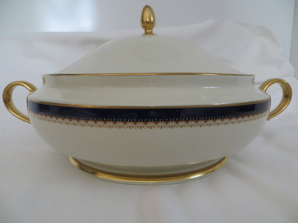 Lenox Jefferson Presidential Gold Covered Vegetable Bowl 