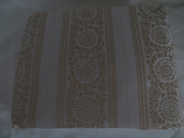 Sferra Lindsay Border King Duvet Cover Set White Mushroom