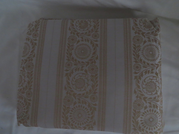 Sferra Lindsay Border King Duvet Cover Set White Mushroom