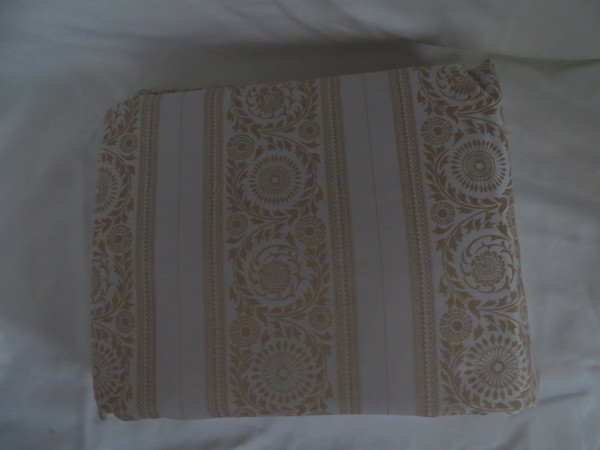 Sferra Lindsay Border King Duvet Cover Set White Mushroom