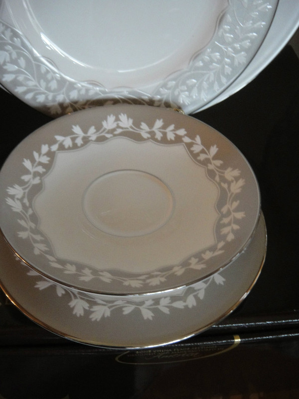 Lenox Nature's Vows Bone China 5-Piece Dinnerware Made in USA