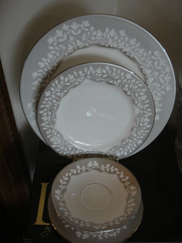 Lenox Nature's Vows Bone China 5-Piece Dinnerware Made in USA