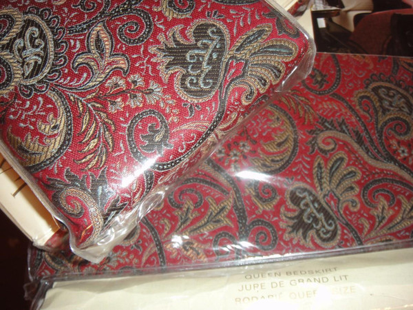 Ralph  Lauren Bleeker Street Red 11P Queen Comforter Set New