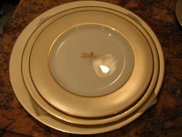 Kate Spade June Lane Gold Dragonfly 5 pc Place Set New