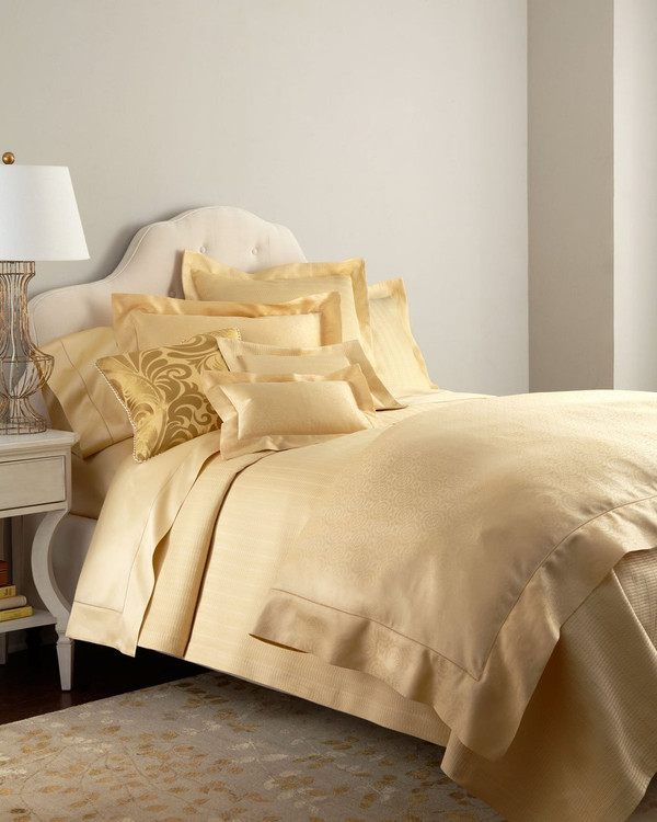 Sferra Dello  Queen Blanket Cover And standard Shams Honey