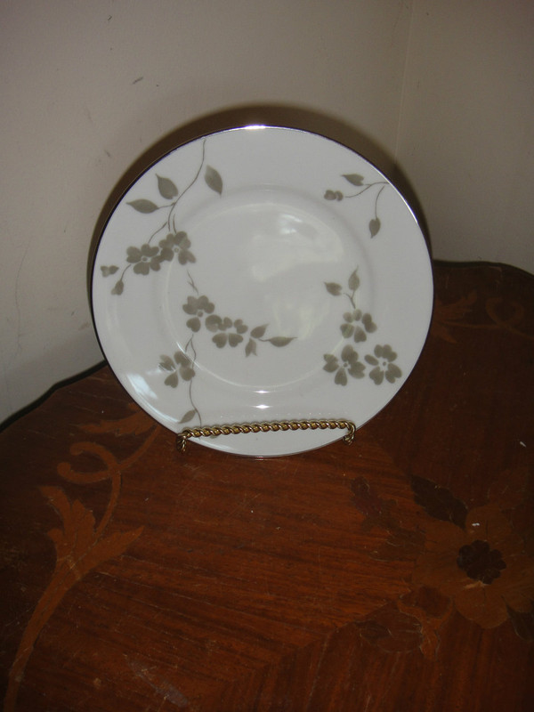 Sophia Floral Fine China by Ralph Lauren 5 Pc Place Setting