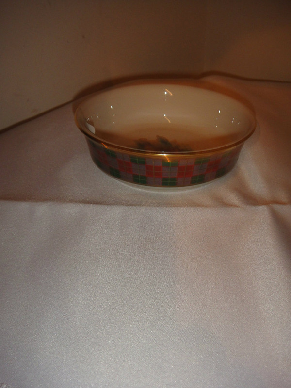 holiday tartan fruit bowl