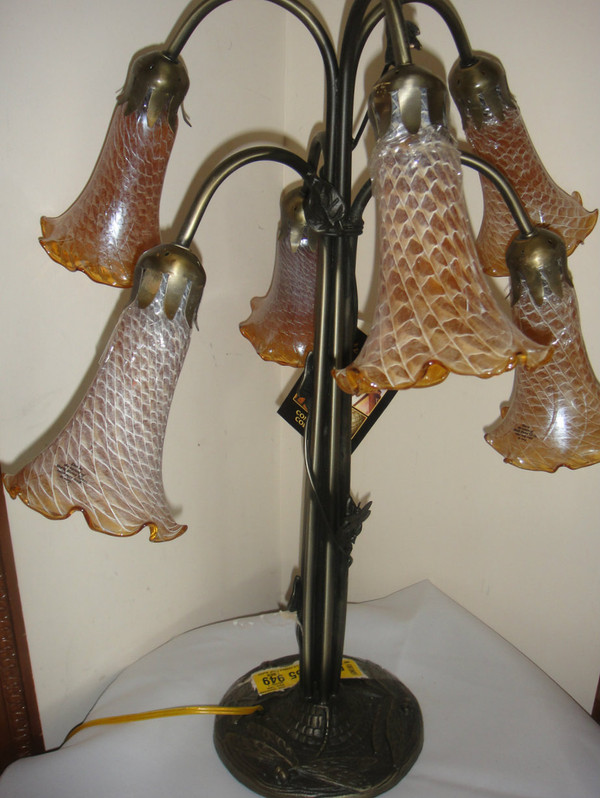 Dale Tiffany Connoisseur Collection Favrile Tulip Lamp 24"