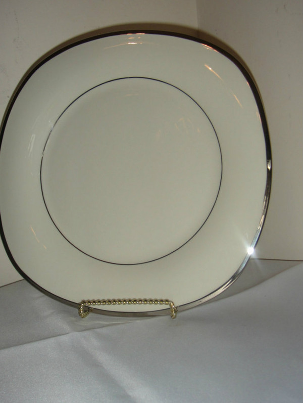 Lenox Dimension Solitare Square Ivory Platinum Dinner Plate
