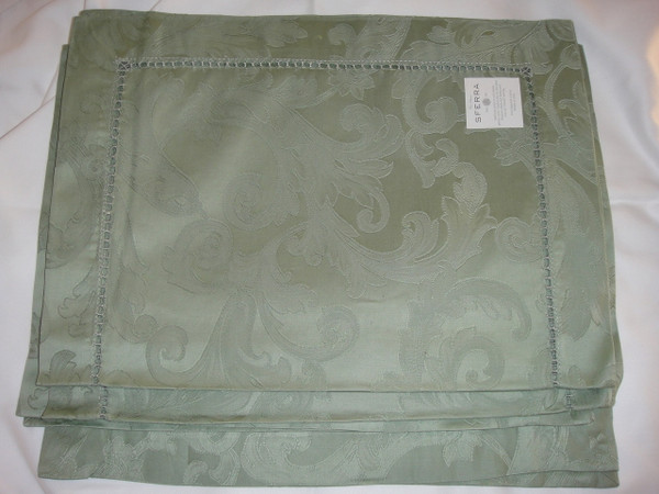 Sferra 1111 Acanthus Tablecloth Sage Green 70 x 126 inch And 8 Napkins