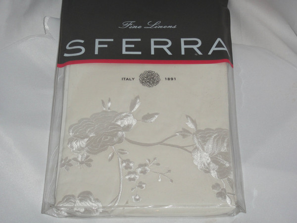Sferra Rosina 3125 King Sham Ivory/White 